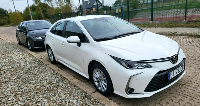 Toyota Corolla cena 76422 przebieg: 8, rok produkcji 2022 z Niepołomice małe 436